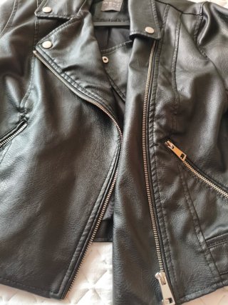 Chaqueta cuero negra mujer Primark Talla XS