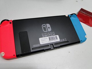 NINTENDO SWITCH CON FUNDA V2 (180874)