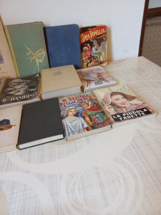 Lotto 13 libri antichi anni 40/50/60.