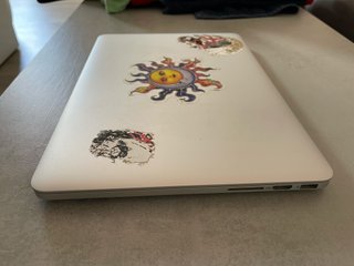 MacBook Pro 2016 + Cargador Apple + Funda