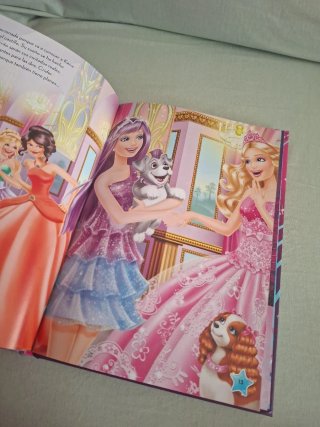 Libro Barbie La princesa y la cantante