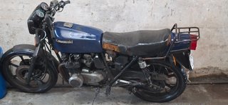 Kawasaki KZ550 Naked Azul