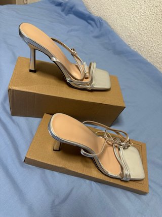 Sandalias plateadas mujer