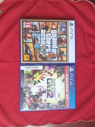 Consola PlayStation 5 + 2 Juegos