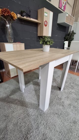 Mesa de comedor extensible de madera