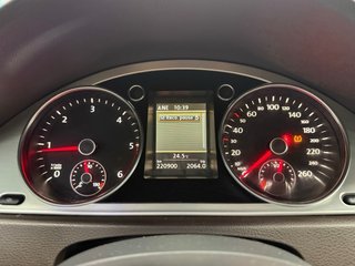 Volkswagen Passat 2012