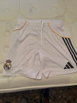 Camiseta y pantalon Real Madrid 24/25 Adidas