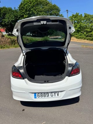 Opel Astra 2010