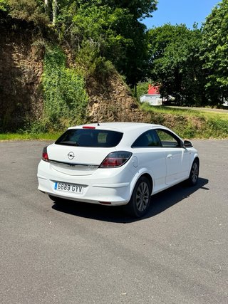 Opel Astra 2010