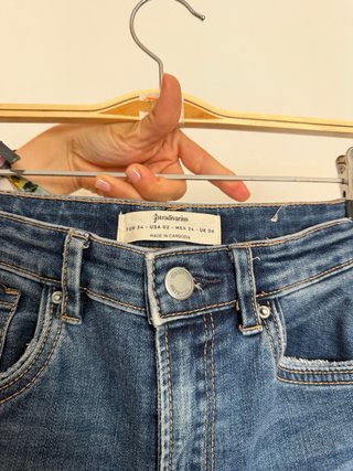 Pantalón flare Stradivarius azul