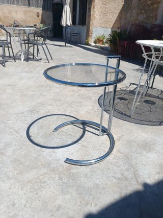 Mesa auxiliar  cristal y metal