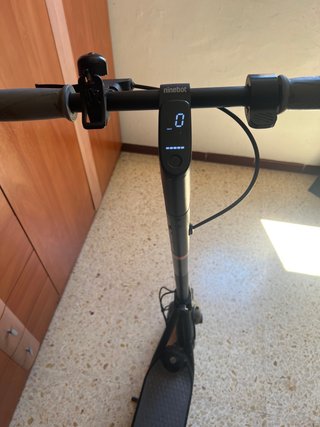 Patinete eléctrico en buen estado