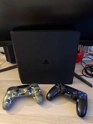 PS4 Slim 1TB
