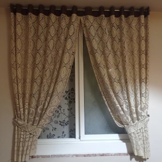 Cortinas Beige y Marrón con Diseño