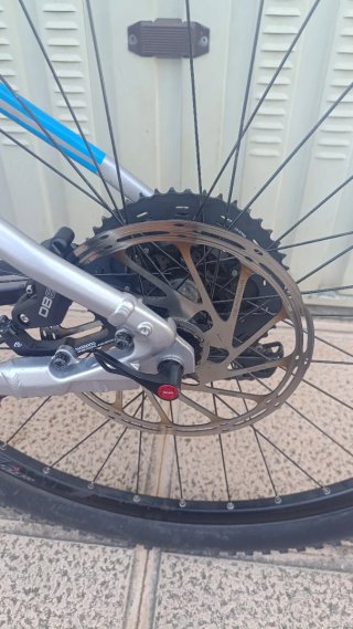 Bicicleta Eléctrica Cube Reaction Hybrid 625