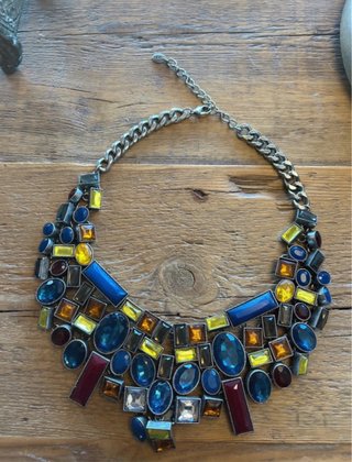 Collar Zara Multicor con piedras
