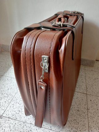 Maleta Vintage Marrón con Ruedas