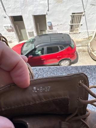 Botines de tacón marrones con cordones