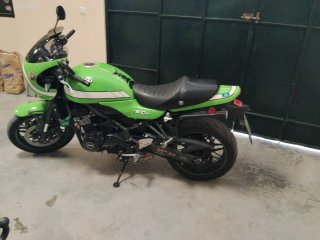 Kawasaki Z900RS Cafe Verde