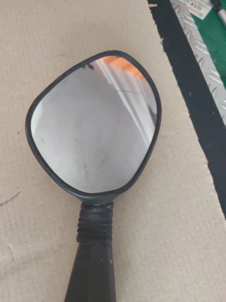 (000465)Espejo derecho Piaggio Xevo