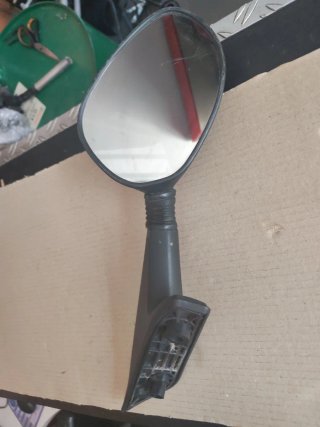(000465)Espejo derecho Piaggio Xevo