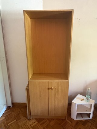 Mueble de madera para TV Silla de madera  Armario