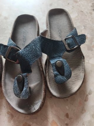 Lote 2 pares sandalias Alpargatas