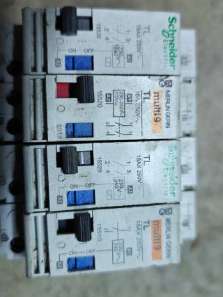 Protección Eléctrica Schneider Merlin Gerin