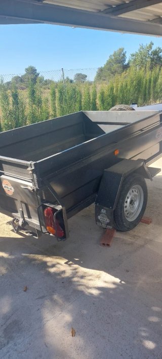 Vendo remolque basculante de 2 X 1, 20 metros