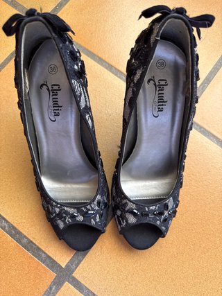 Zapatos Claudia Chic encaje pedrería talla 38