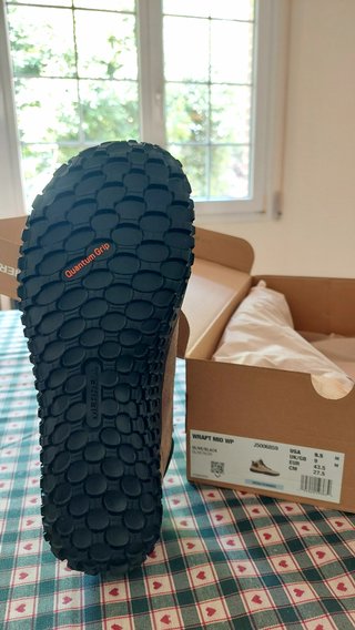 Bota Merrell Wrapt Mid Waterproof. Diseño Barefoot