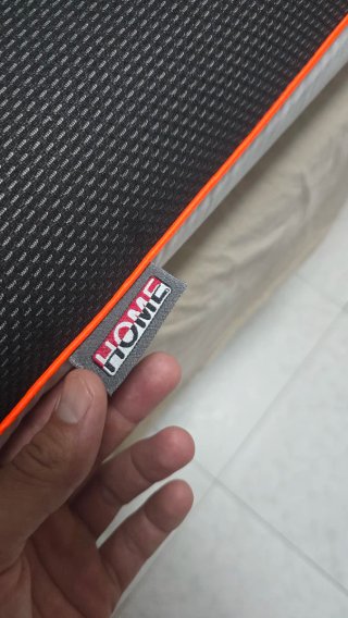 Almohada viscoelástica grafeno naranja y blanco