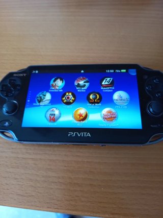 PSVita 1000 OLED Negra + Adaptador SD2Vita