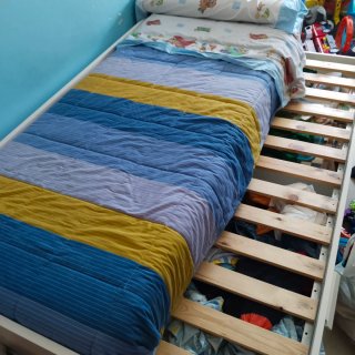 cama+escritorio+silla de escritorio