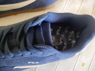 Deportivas Fila Azules y Blancas .Nuevas sin  usar