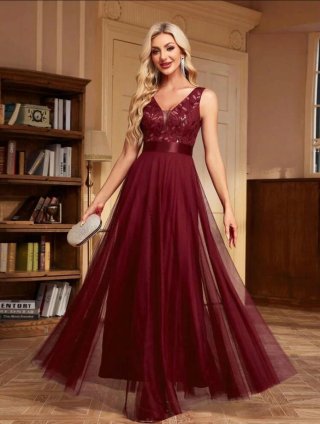 Vestido de fiesta escote V