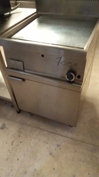 Plancha profesional hostelería 700€