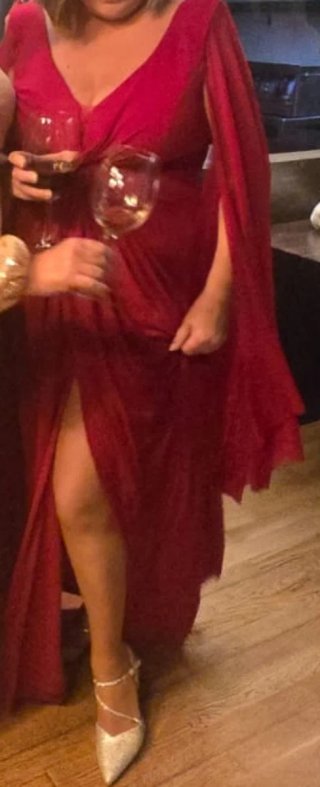 Vestido de fiesta rojo elegante