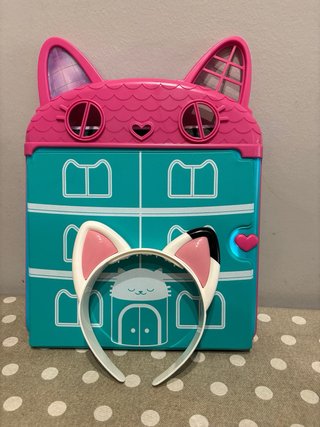 Pizarra Casa de Muñecas Gabi. Gabby’s Dollhouse
