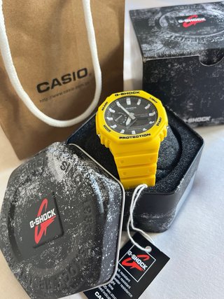 Reloj G-Shock GA-2100 Amarillo