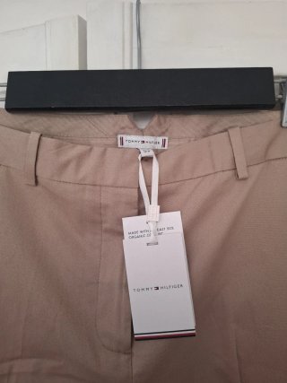 Pantalón Chino Beige Tommy Hilfiger Talla 42