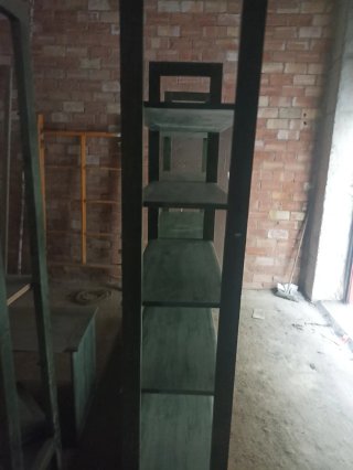 Estantería Metálica y Madera