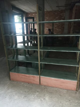 Estantería Metálica y Madera