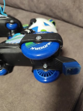 Patines 4 Ruedas Niño Talla 30-33