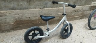 Bicicleta sin pedales Costway para niños