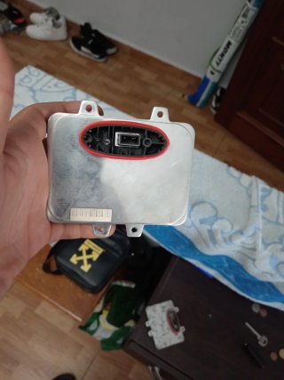 2 Centralita Xenon HELLA 5DV 009 000-00