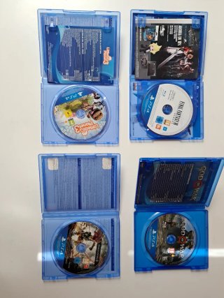 PS4 Negra 1TB + 2 Mandos + 4 Juegos