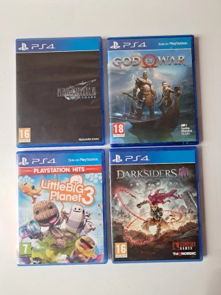 PS4 Negra 1TB + 2 Mandos + 4 Juegos