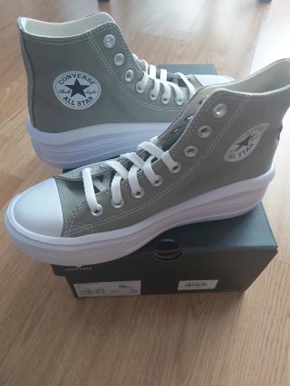 Zapatillas Converse altas. Talla 39 Nuevas