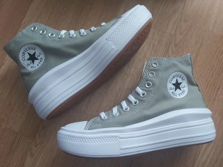 Zapatillas Converse altas. Talla 39 Nuevas